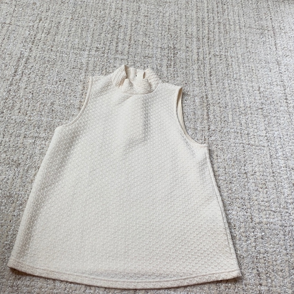 Anthropologie cute white tee